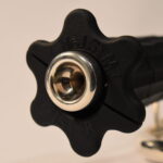 Twister trumpet mouthpiece puller
